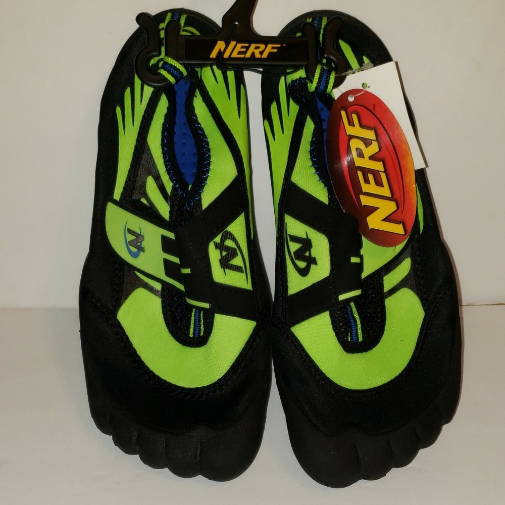 NWT Kids Nerf Beachwear/Water Shoes Size: XL 4/5